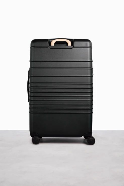 Beis | The Carry-On Roller in Black/CARRY-ON - Click Image to Close