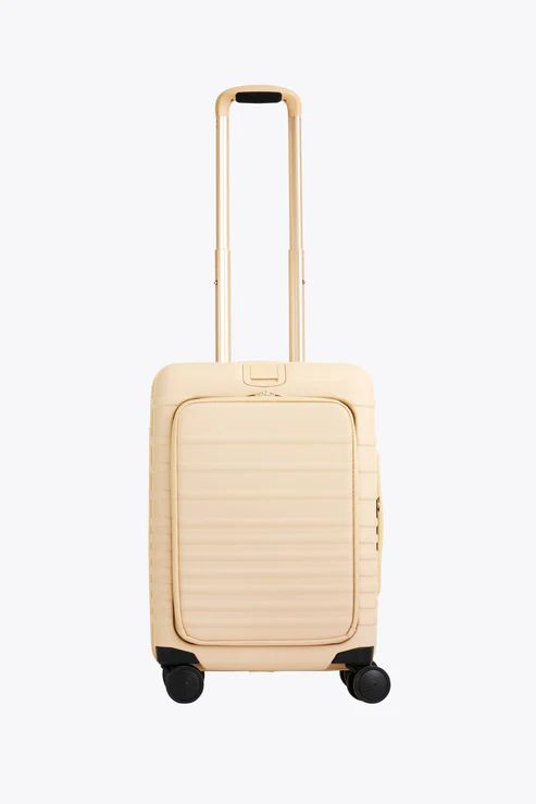 Beis | The Front Pocket Carry-On in Beige/26"ROLLER